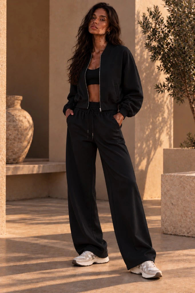 Conjunto bomber con pantalón ancho Ohlunara Negro — vista frontal